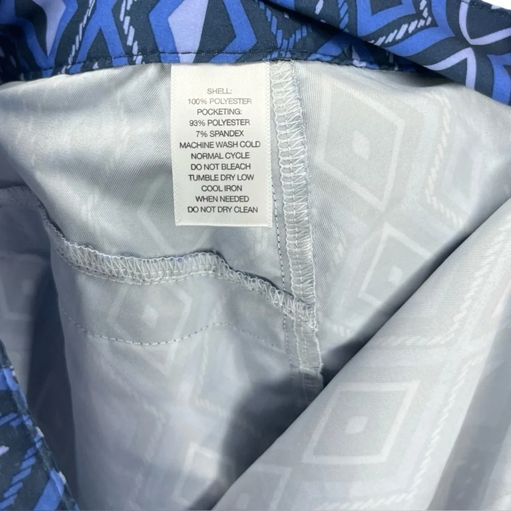 Eastern Mountain Sports Diamond Pattern Blue Board Shorts for Women size 10